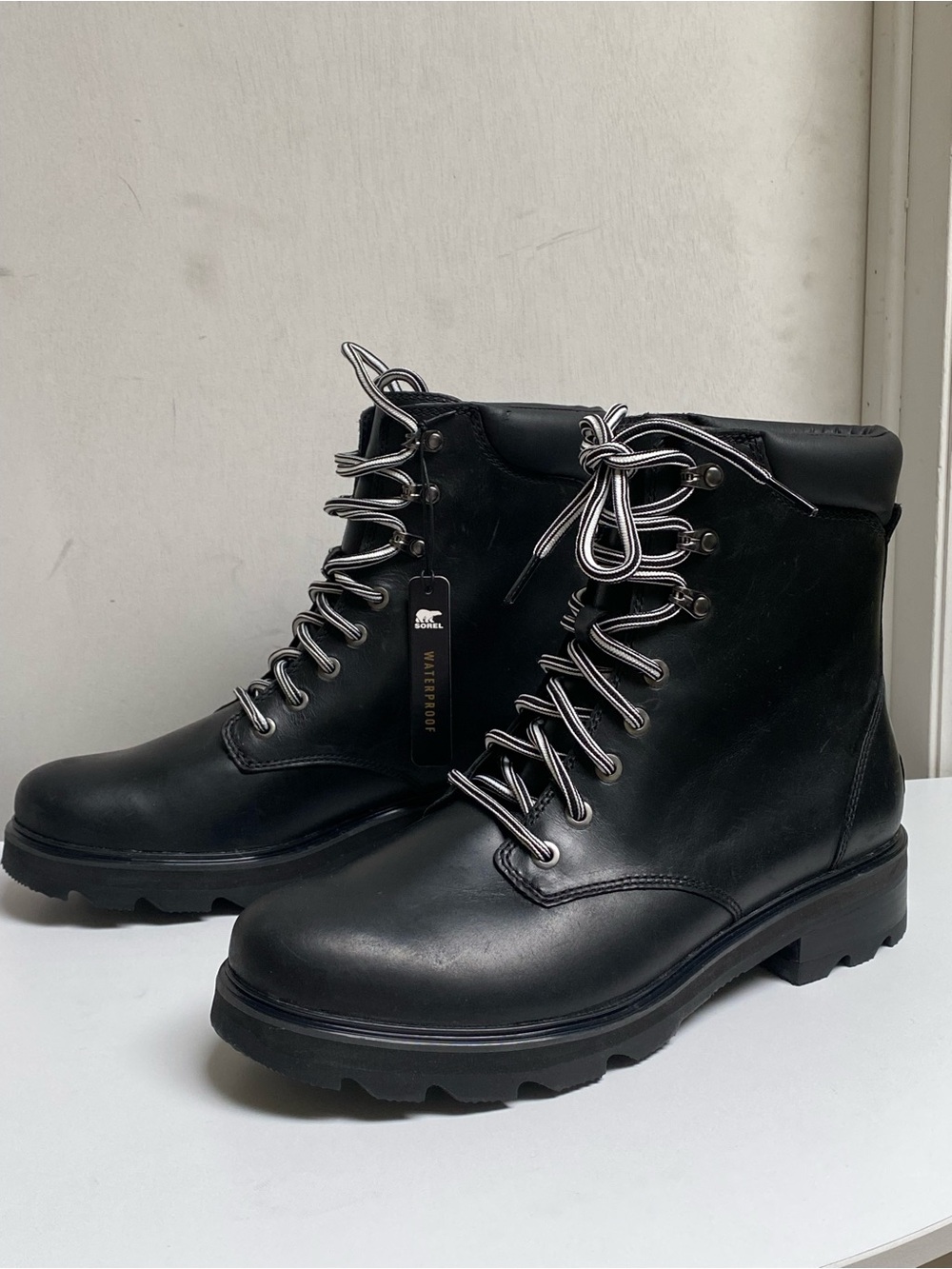 Sorel Lennox leather ankle boots